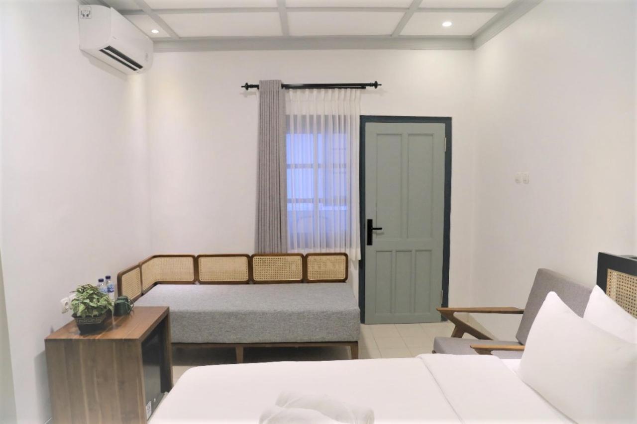 Ceria Hotel At Alun Alun Yogyakarta Quarto foto
